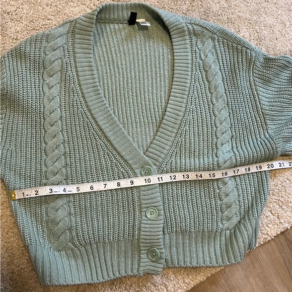 H&M Light Green Cable Knit Cardigan - Picture 7 of 9